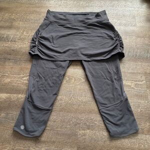 Athleta Skirted Capri Leggings With Zip Pocket Activewear Size M gray